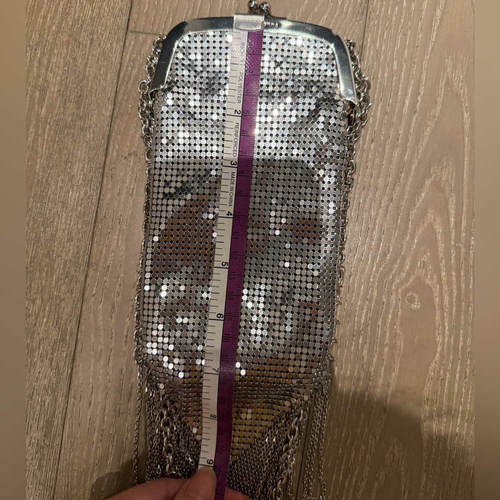 Paco Rabanne Silver Chainmail Fringe Crossbody Clutch - Picture 15 of 16